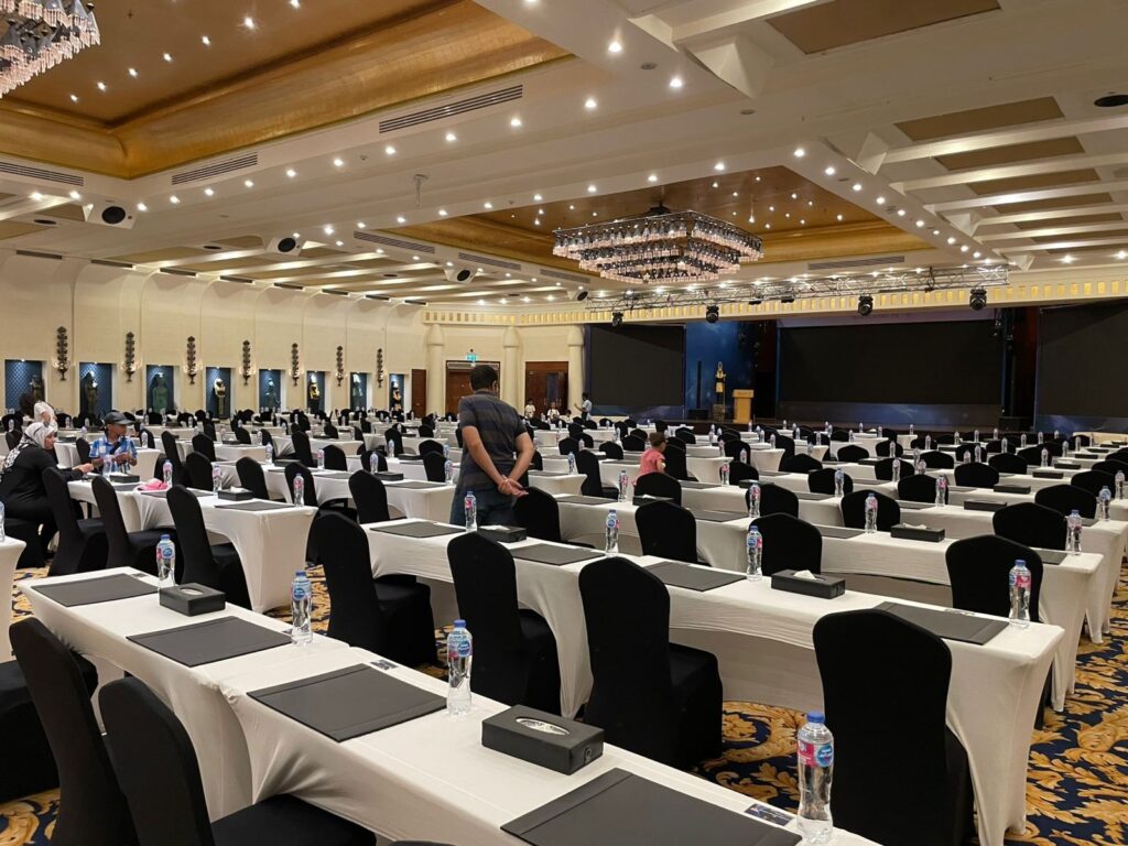 أكاديمية الموهوبين